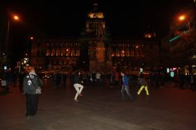 Flash Mob Venceslas square, Prague Caramella 2013  » Click to zoom ->